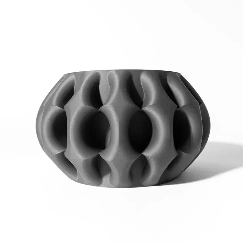 The Xiomu Planter Pot, Home decor, interior decor, interior design, flowers, vase, tabletop, mantle, Flowerpot, housewarming, planter pot,