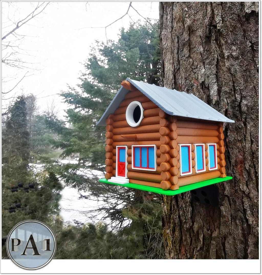 Log Cabin Birdhouse
